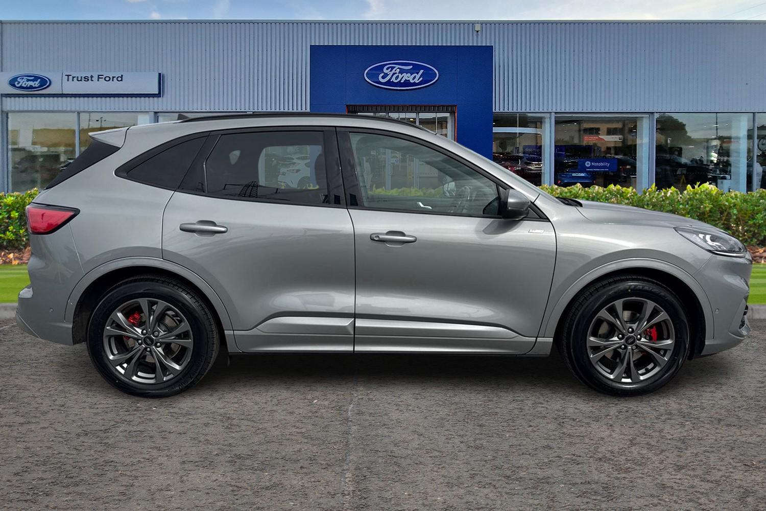 Ford KUGA Photo 2