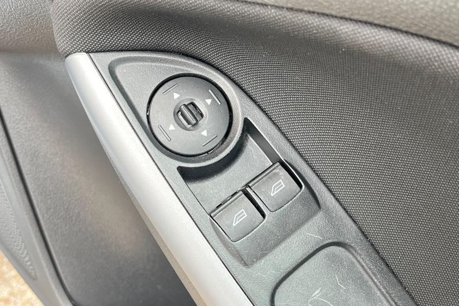 Ford FOCUS Photo autoimg-26b7732cd0caddd79ecfbfd59ceca039ebb32806.jpg