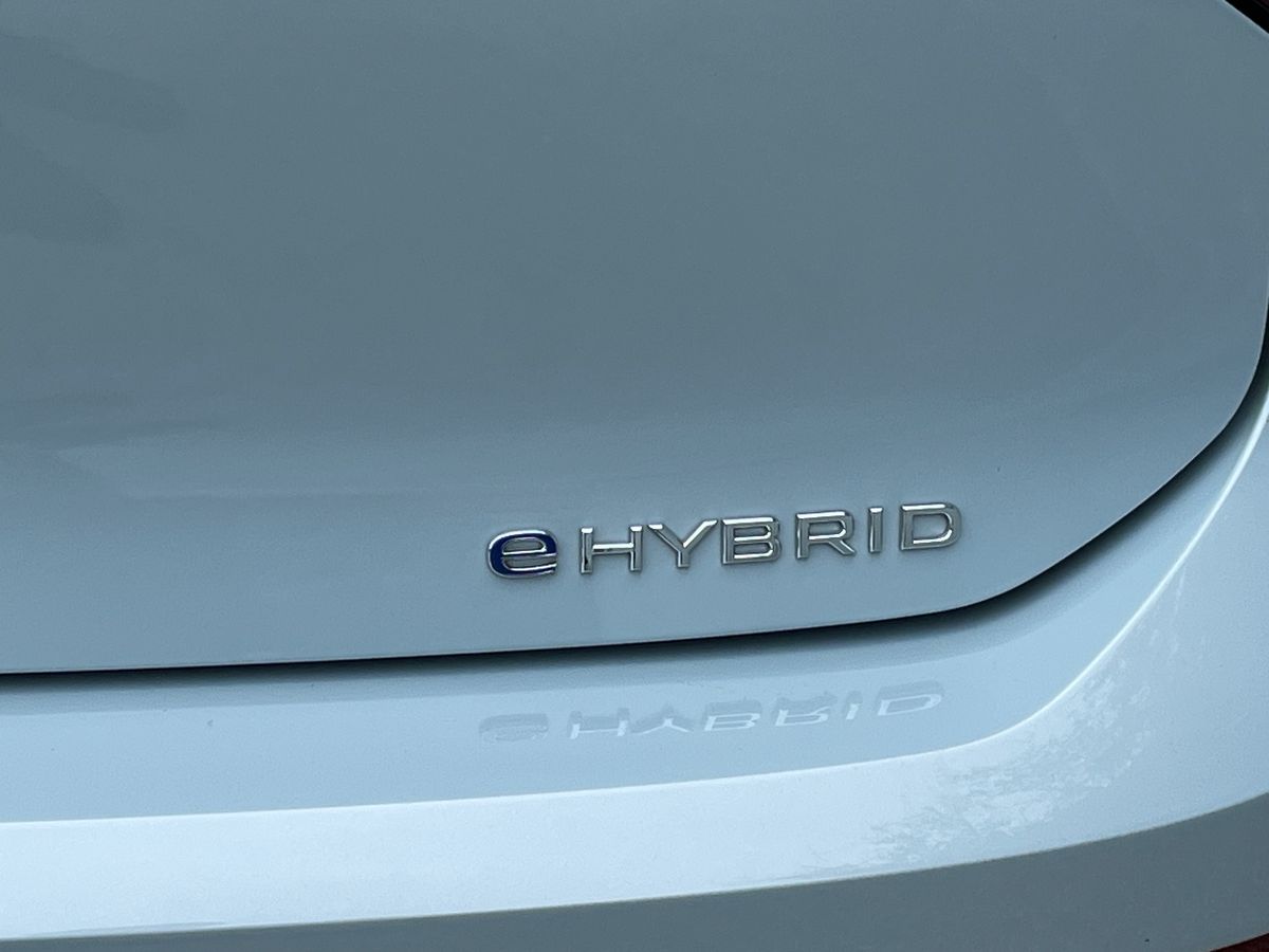 Volkswagen Golf Photo autoimg-26b7fbfcfbbdc41471da36aa1aa0d4742df50fae.jpg
