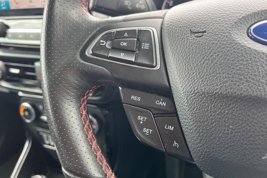 Ford ECOSPORT Photo autoimg-26b9dc19946970b3d514a0cc0c68889aaa14040d.jpg