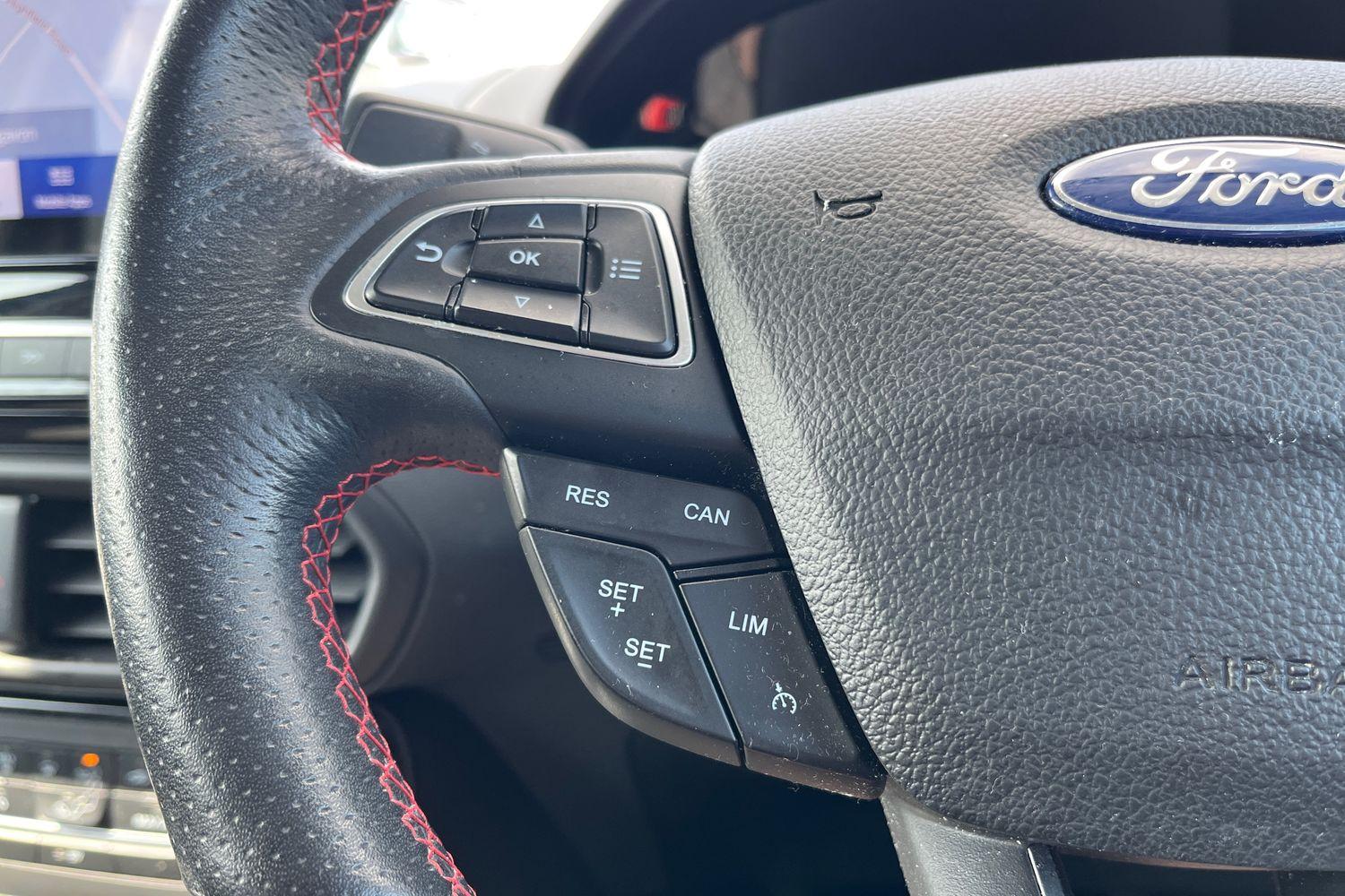 Ford ECOSPORT Photo 28
