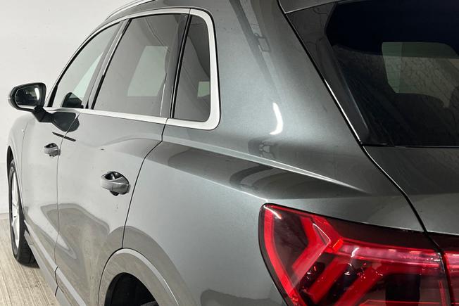 AUDI Q3 Photo 33
