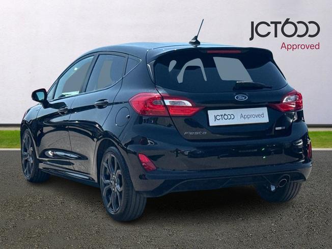 FORD Fiesta Photo 3