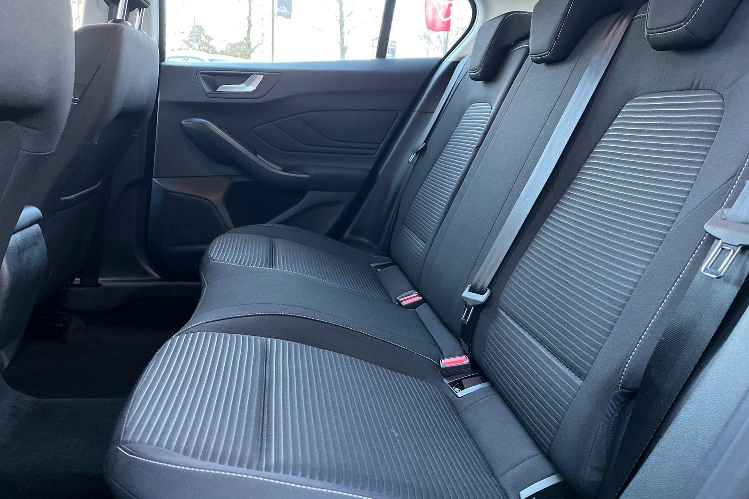 Ford Focus Photo 19