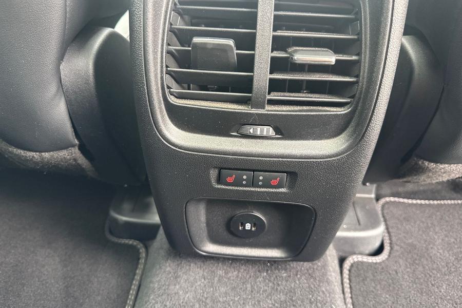 Ford KUGA Photo autoimg-26c5e239418d36c60f65551176311632ff1d9c09.jpg