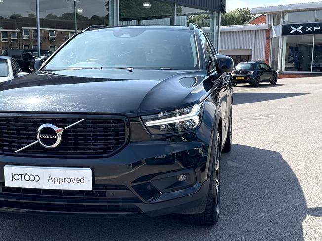 VOLVO Xc40 Photo 26