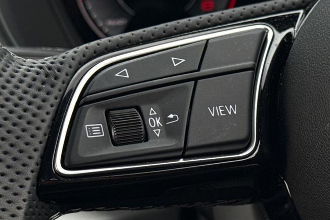 Audi Q2 Photo 16