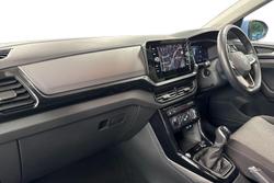 VOLKSWAGEN T-Cross Photo 2