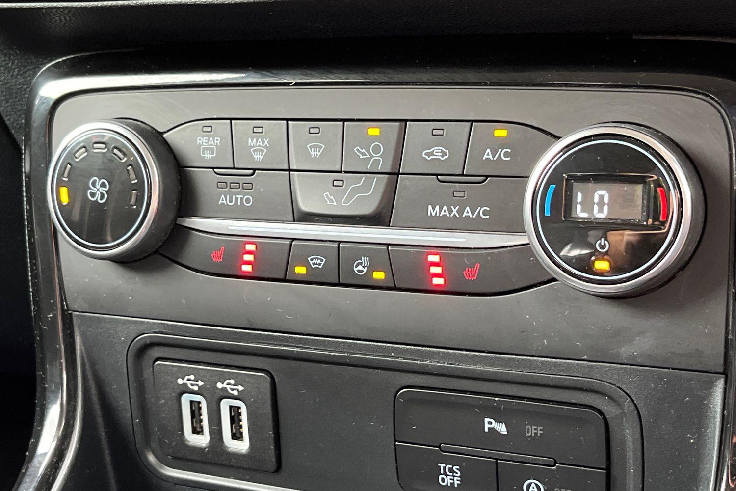 Ford EcoSport Photo 27