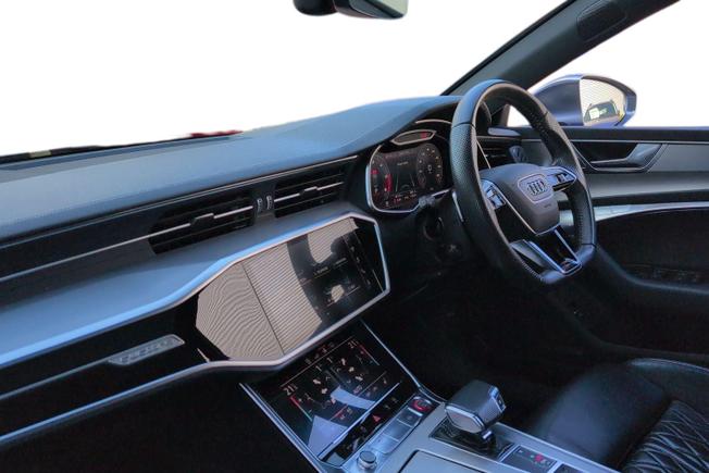 AUDI S7 Photo 2