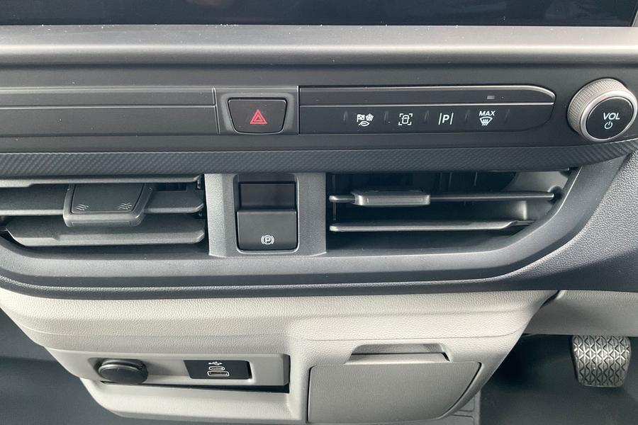 Ford Transit Custom Photo autoimg-26d402977d676c5278a71073f5df9c9a892ac968.jpg