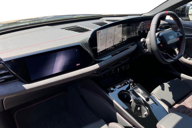 AUDI RS5 Avant Photo 2