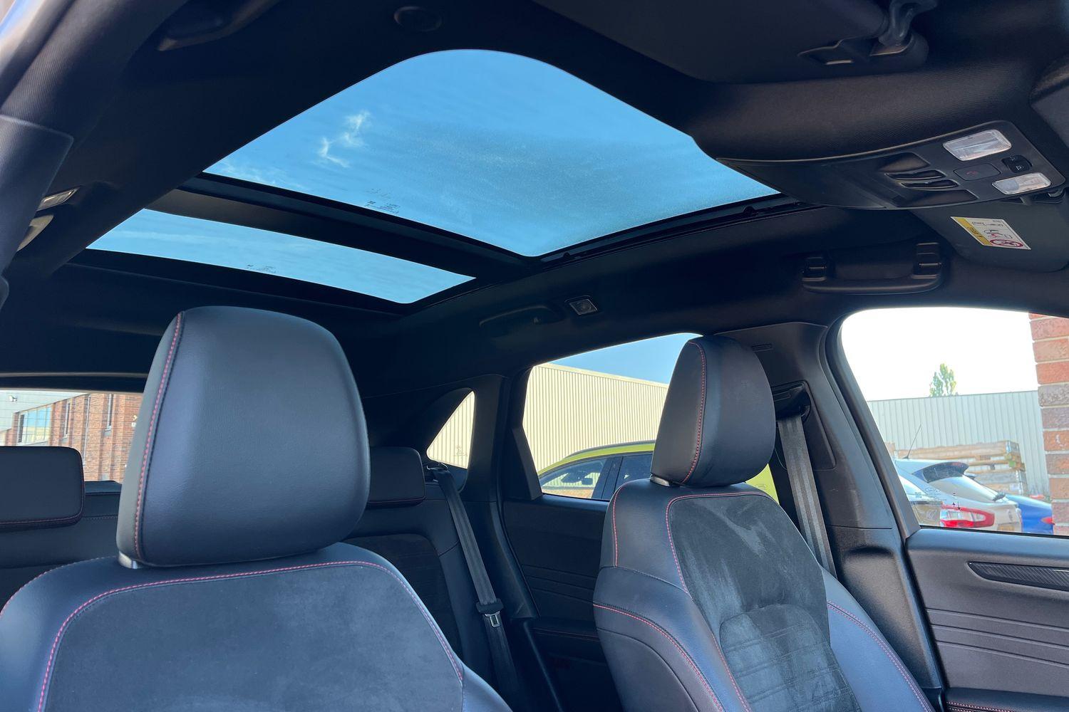 Ford Kuga Photo 39