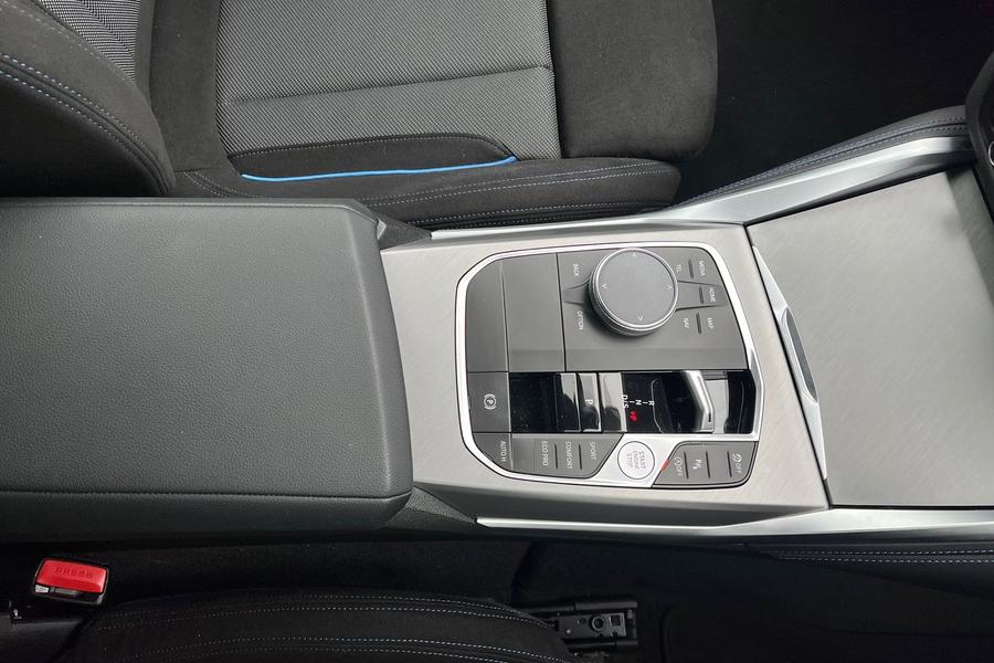 BMW 2 SERIES Photo autoimg-26e089c2434a2a8a165371ba8f9a0f25fd71ba2b.jpg