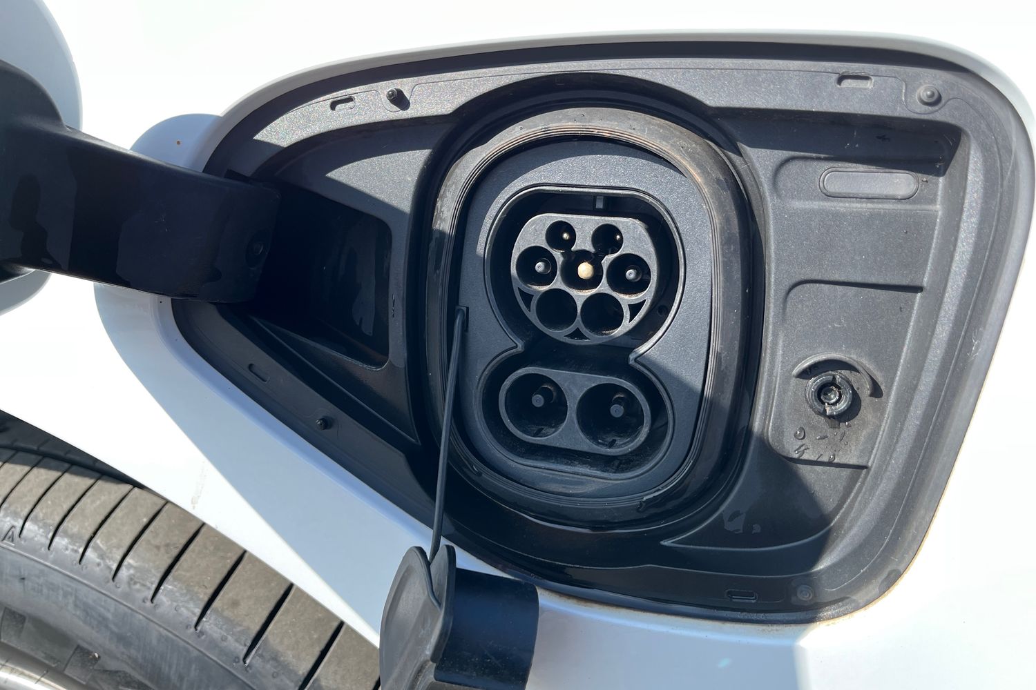 Jaguar I-PACE Photo 22