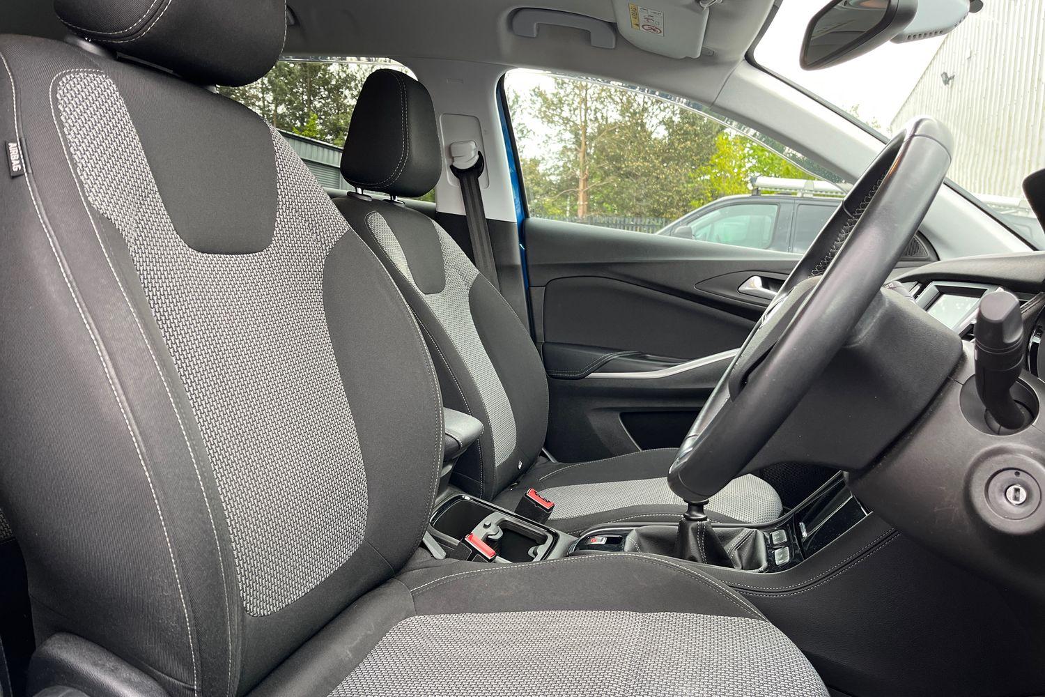 Vauxhall GRANDLAND X Photo 16