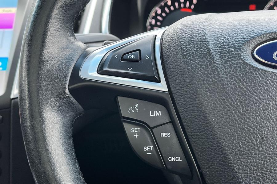 Ford Edge Photo autoimg-26e84f2f82582464fb1aafc52279db29068319c9.jpg