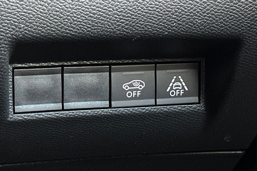 Peugeot 2008 Photo autoimg-26ea0ece096faaafa9855648e9d7fc806018aca6.jpg