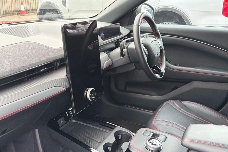 Ford Mustang Mach-E Photo autoimg-26ebc230a854863133f204c27cb662db7d45d914.jpg