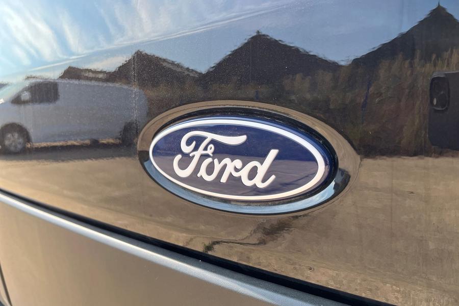 Ford TRANSIT Photo autoimg-26eed94884b45e0d8083a5c4bee2415d07151d50.jpg