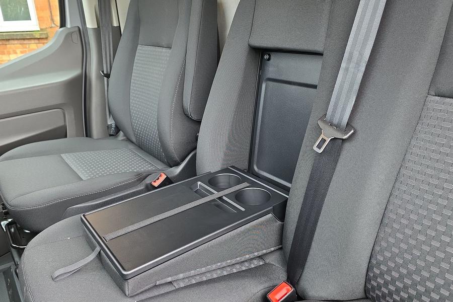 Ford E-TRANSIT Photo autoimg-26f5801427125cdf9bf4aa8cf2474d283e419840.jpg