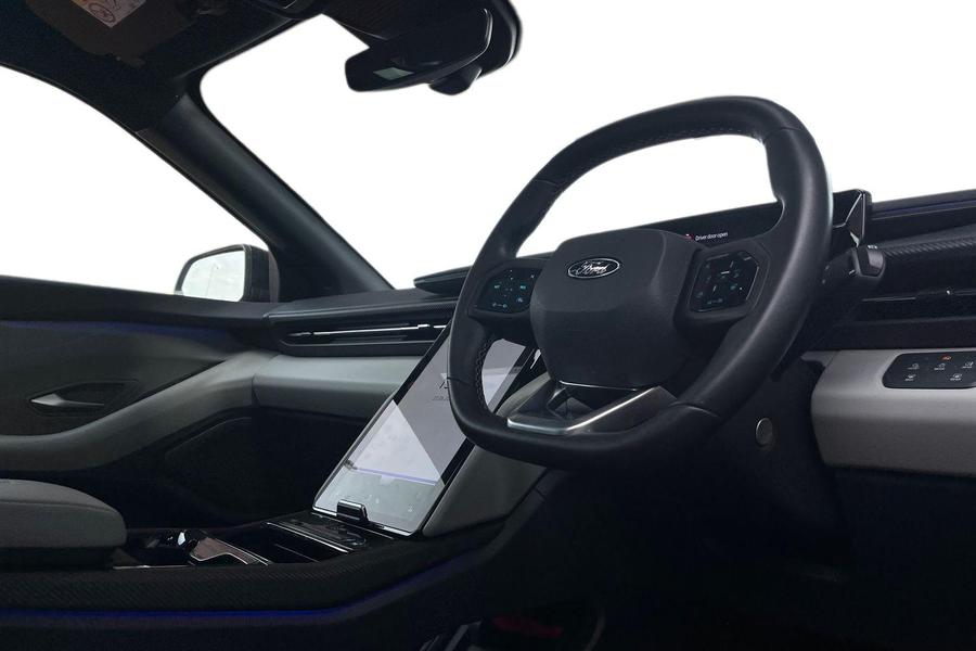 Ford Explorer Photo autoimg-26f61f52246787b1d10639ea5a81c4bd4399e9b4.jpg