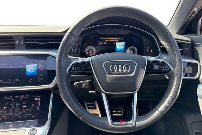 AUDI A6 Avant Photo 11