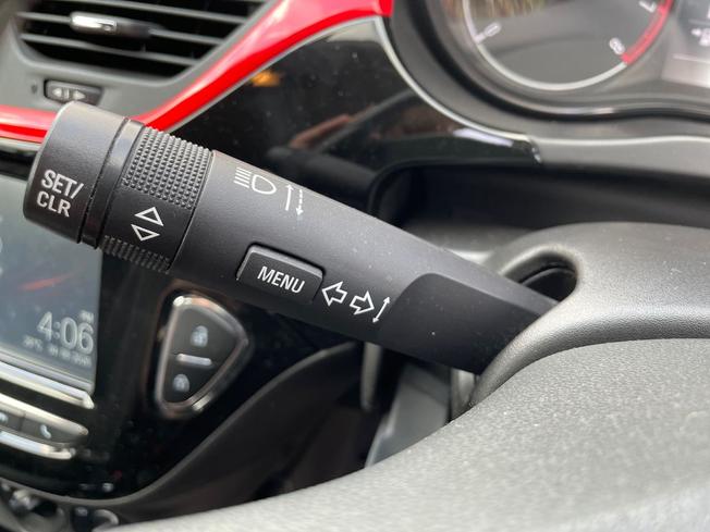 VAUXHALL Corsa Photo 27
