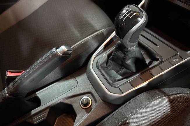 VOLKSWAGEN Polo Photo 23