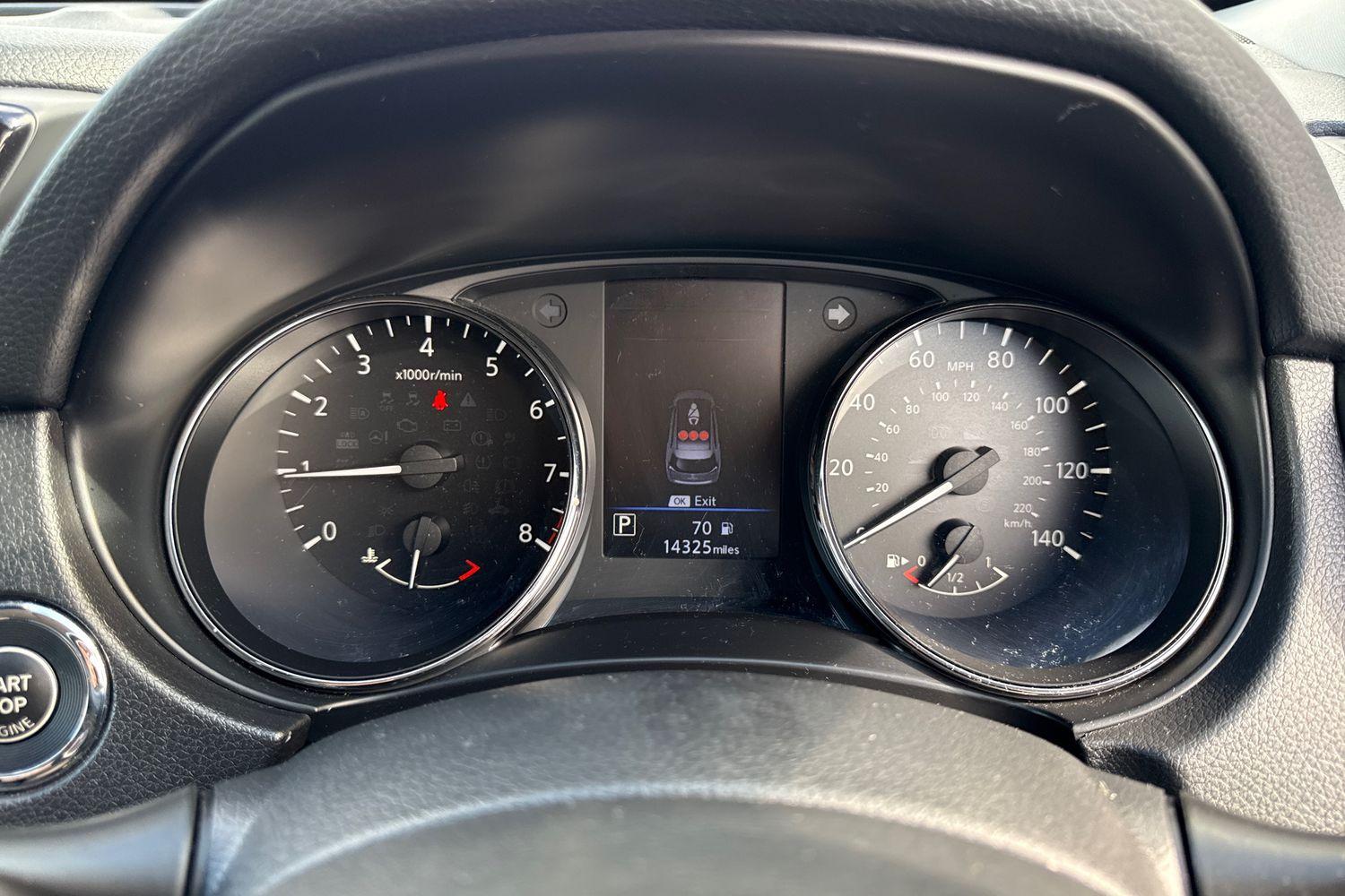 Nissan X-TRAIL Photo 12