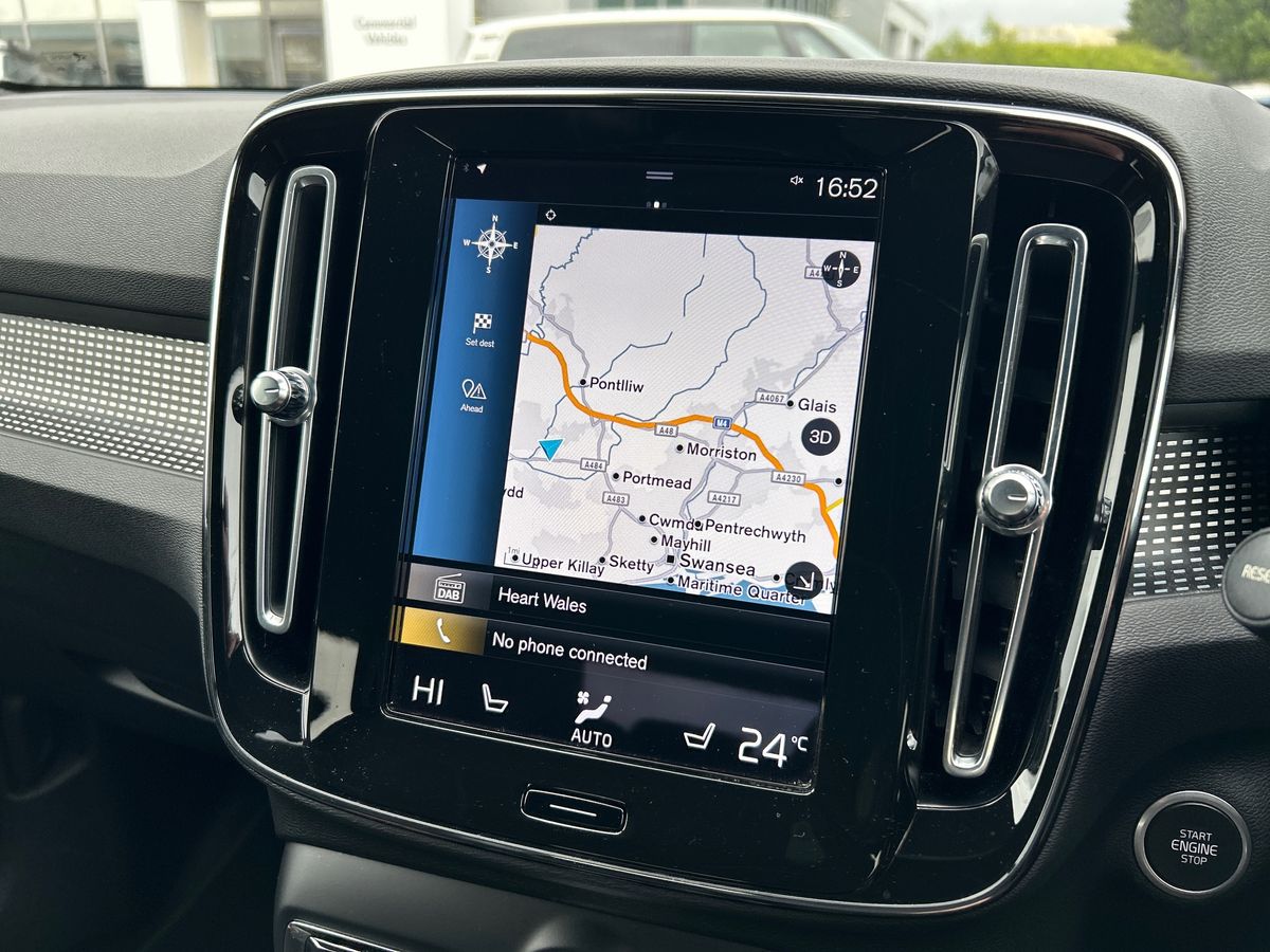 Volvo XC40 Photo 9