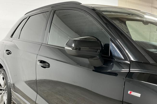 Audi Q3 Photo 21