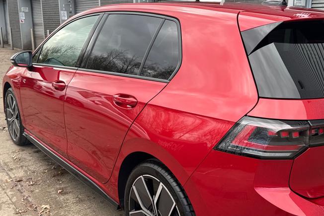 VOLKSWAGEN Golf Photo 26