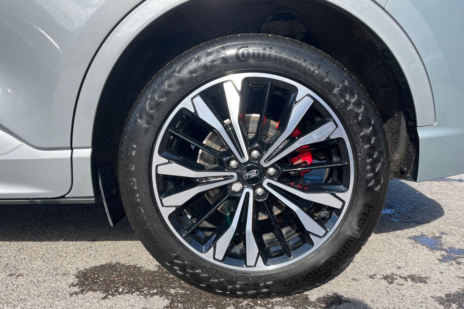 Ford KUGA Photo 32