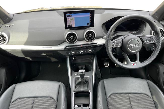 AUDI Q2 Photo 11