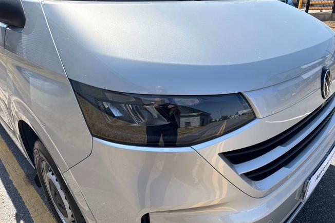 VOLKSWAGEN Transporter Photo 19
