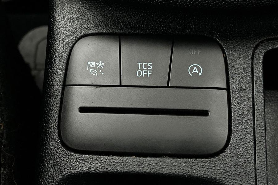Ford Fiesta Photo autoimg-27036ca65e61dbd1a8d013c8b29a7ee8a5bdc2e4.jpg