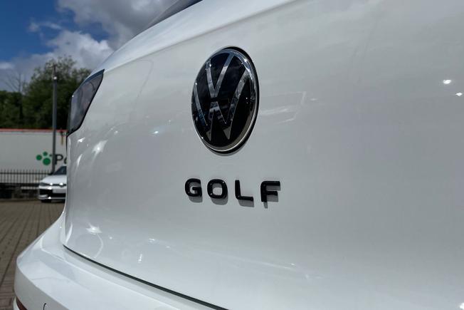 VOLKSWAGEN Golf Photo 21