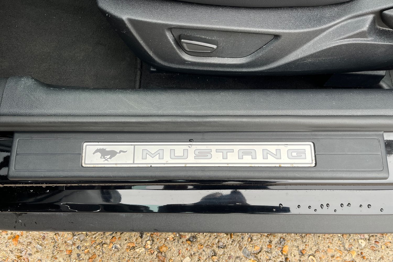Ford Mustang Photo 25