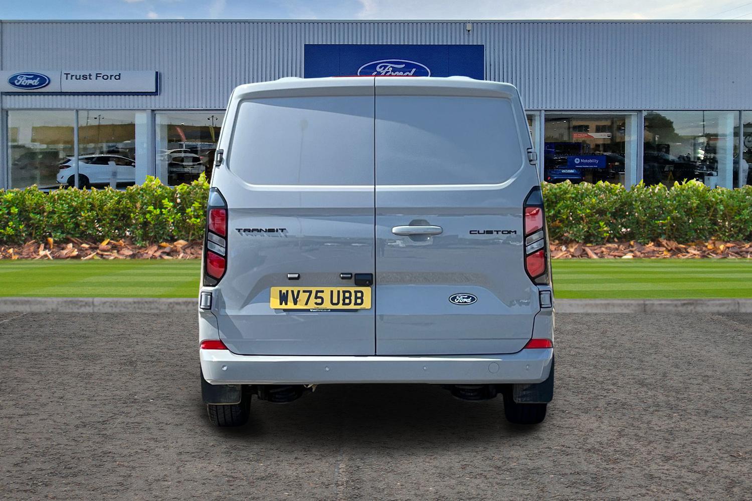 Ford TRANSIT CUSTOM Photo 12