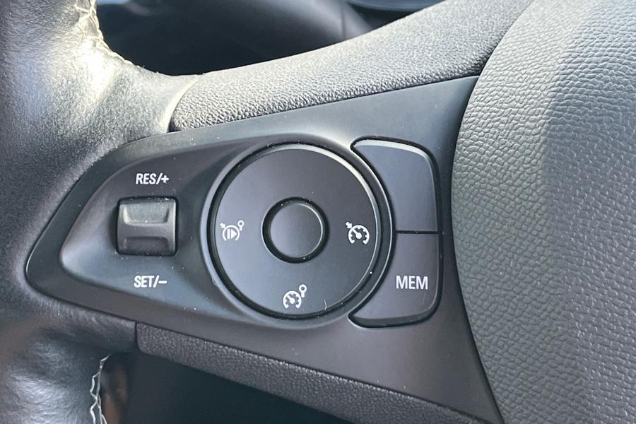 Vauxhall CORSA Photo autoimg-270f3b8b180d9e7d3ee66c6555c524c88045a7e9.jpg