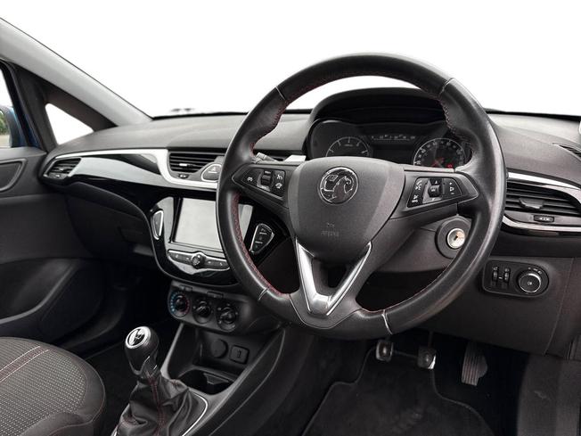 VAUXHALL Corsa Photo 6