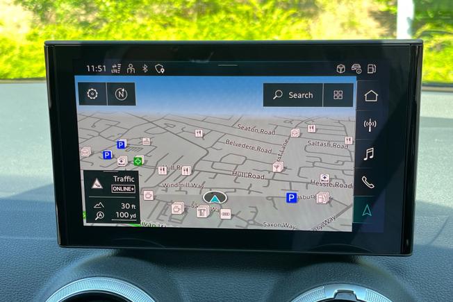 Audi Q2 Photo 14