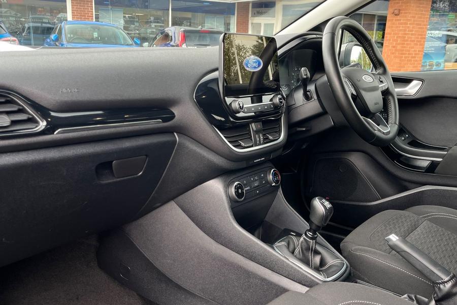 Ford FIESTA Photo autoimg-271b155aaceed413a25289d92c263e4d40a64a9d.jpg