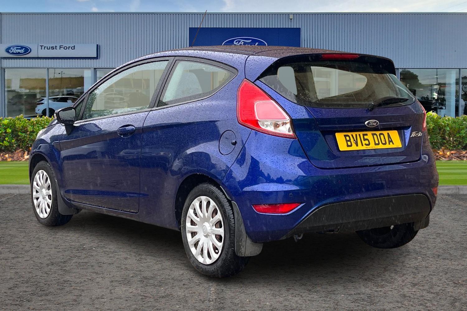 Ford Fiesta Photo 1