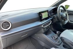 SEAT Arona Photo 2