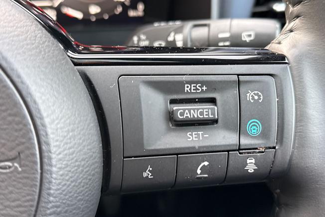 NISSAN Qashqai Photo 17