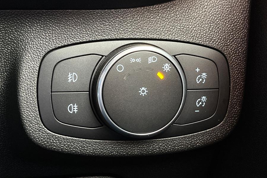Ford FIESTA Photo autoimg-27205d6e2207a080fddef01bef783873961864ed.jpg