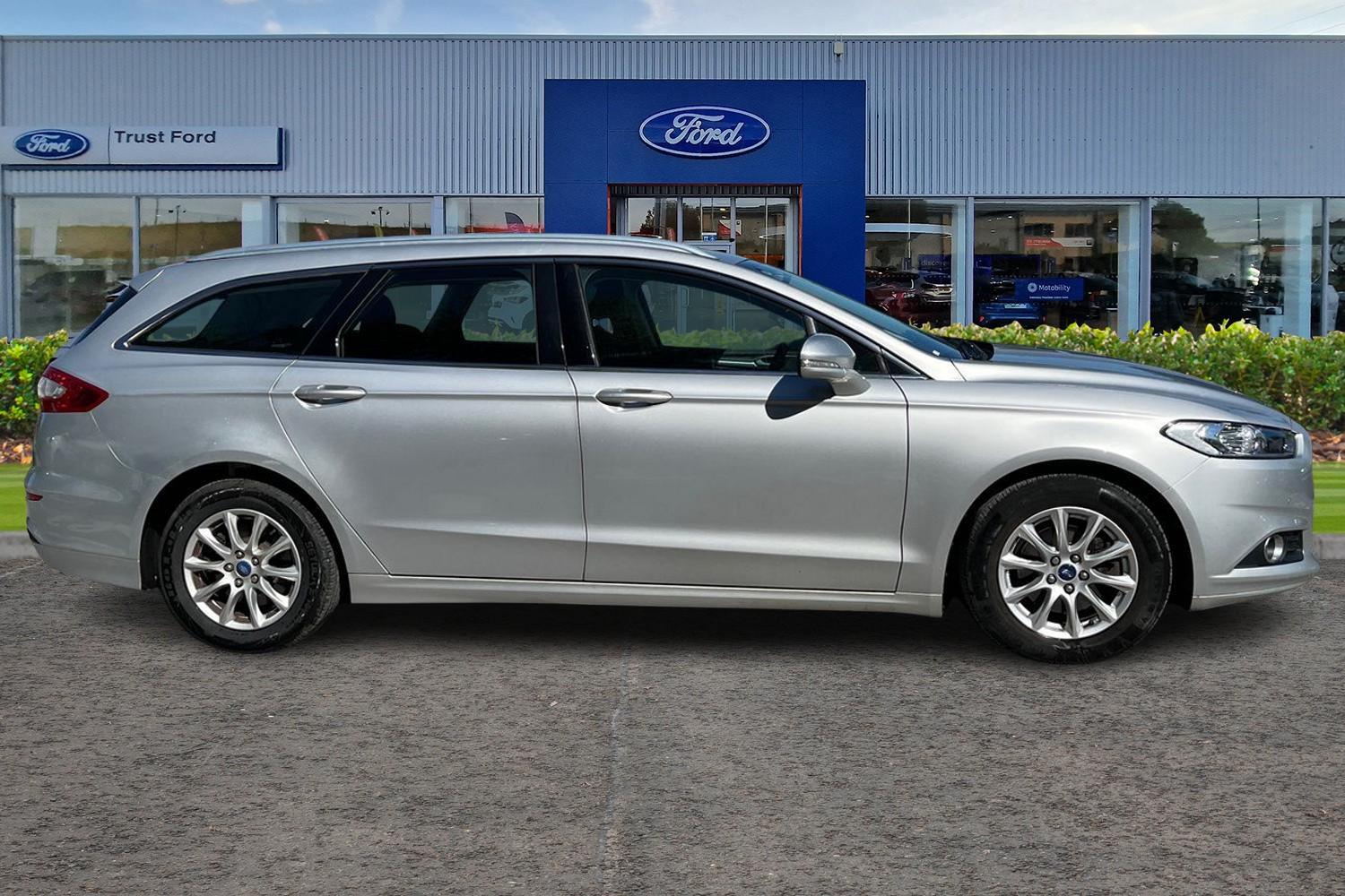 Ford Mondeo Photo 2