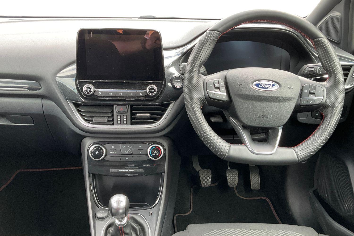 Ford PUMA Photo 10